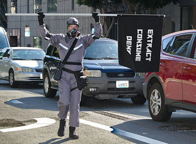 Dropping The Banner On Wells Fargo's Fossil Foolishness:May 18, 2022